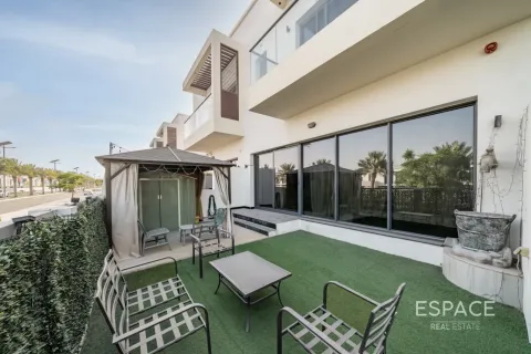 Townhouse in Al Furjan, Dubai 4 bedrooms, 269 sq.m. № 122401