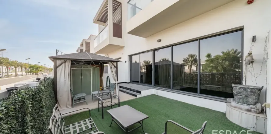 Townhouse in Al Furjan, Dubai 4 bedrooms, 269 sq.m. № 122401