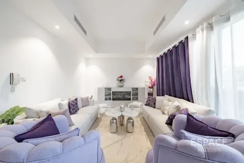 Townhouse in Al Furjan, Dubai 4 bedrooms, 269 sq.m. № 122401 - photo 4