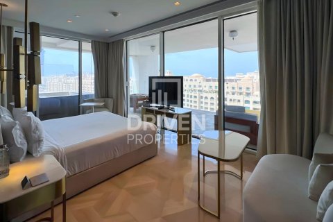 Снять в аренду квартиру в FIVE Palm Jumeirah, Пальма Джумейра, Дубай: 3 спальни, 257.71м², № 138827 - фото 4