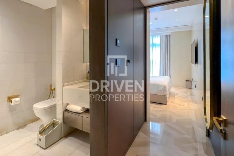 Снять в аренду квартиру в FIVE Palm Jumeirah, Пальма Джумейра, Дубай: 3 спальни, 257.71м², № 138827 - фото 14