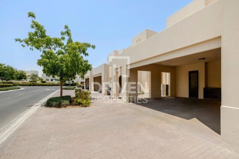 Villa in Mira Oasis, Reem, Dubai 3 bedrooms, 220.27 sq.m. № 138832 - photo 18