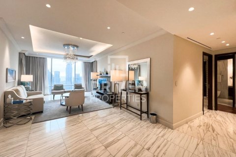 Apartment in The Address Residence Fountain Views, Downtown Dubai (Downtown Burj Dubai), Dubai 4 bedrooms, 253.63 sq.m. № 138831 - photo 11