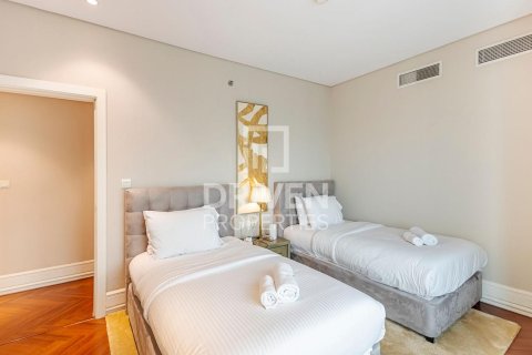 Снять в аренду квартиру в Бизнес-Бэе, Дубай: 2 спальни, 295.62м², № 136728 - фото 12