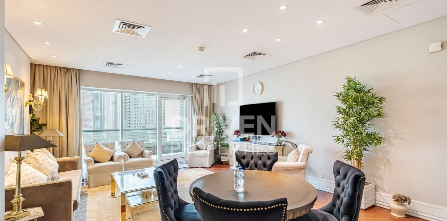 Квартира в Бизнес-Бэе, Дубай, 2 спальни, 295.62м², № 136728