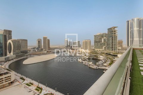 Снять в аренду квартиру в Бизнес-Бэе, Дубай: 2 спальни, 295.62м², № 136728 - фото 4