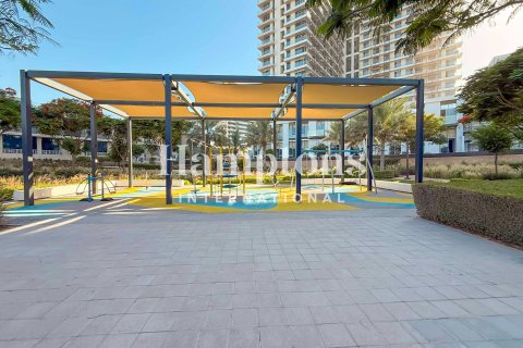 Снять в аренду виллу в Club Villas at Dubai Hills, Дубай Хилс Эстейт, Дубай: 4 спальни, 312.24698300м², № 118436 - фото 3