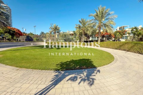 Снять в аренду виллу в Club Villas at Dubai Hills, Дубай Хилс Эстейт, Дубай: 4 спальни, 312.24698300м², № 118436 - фото 24