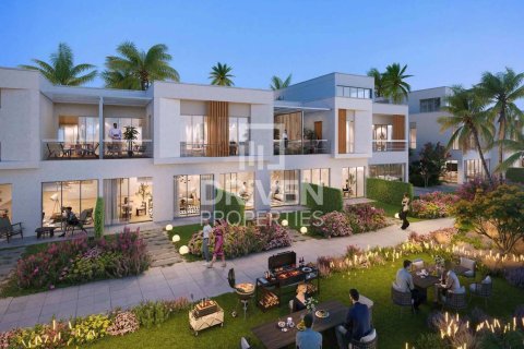 Townhouse in Dubai Investment Park, Dubai 4 bedrooms, 144.56 sq.m. № 140404