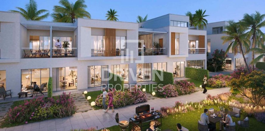 Maison de ville à Dubai Investment Park, Dubai, 4 chambres, 144.56 m², № 140404
