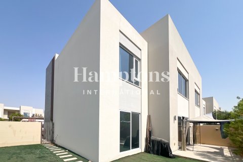Apartamento en Dubai South (Dubai World Central), Dubai, 3 dormitorios, 213.67968709 m², № 139572 - foto 6