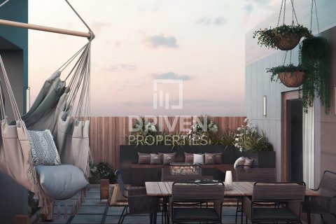 Villa en Dubai Investment Park, Dubai, 4 dormitorios, 79.53 m², № 140333 - foto 4