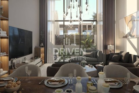 Villa en Dubai Investment Park, Dubai, 4 dormitorios, 79.53 m², № 140333 - foto 11