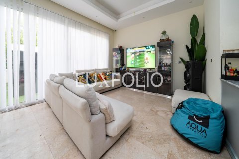Villa à Jumeirah Village Circle, Dubai, 5 chambres, 545 m², № 45896