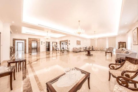 Villa in Al Khawaneej, Dubai 7 bedrooms, 1035 sq.m. № 44259 - photo 4