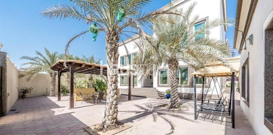 Villa in Al Khawaneej, Dubai 7 bedrooms, 1035 sq.m. № 44259
