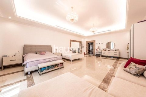 Villa in Al Khawaneej, Dubai 7 bedrooms, 1035 sq.m. № 44259 - photo 6