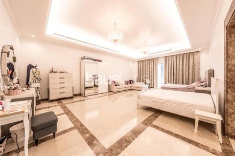 Villa in Al Khawaneej, Dubai 7 bedrooms, 1035 sq.m. № 44259 - photo 7