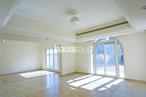 Villa à Dubai Sports City, Dubai, 5 chambres, 403 m², № 44252 - photo 6