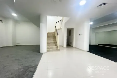 فيلا في The Springs, دبي 3 غرف نوم, 297 م² رقم 122618 - صورة 8