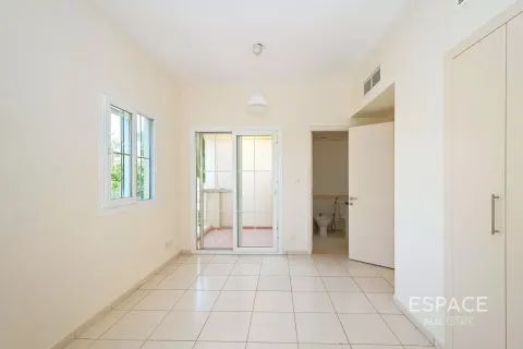 Villa en Springs 15, The Springs, Dubai, 2 dormitorios, 167 m², № 122617 - foto 5