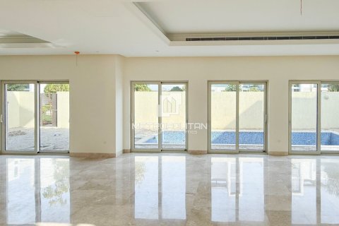 Villa in District One, Mohammed Bin Rashid City, Dubai 5 bedrooms, 696 sq.m. № 73651 - photo 3