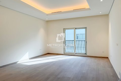 Villa in District One, Mohammed Bin Rashid City, Dubai 5 bedrooms, 696 sq.m. № 73651 - photo 17