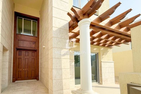 Villa in District One, Mohammed Bin Rashid City, Dubai 5 bedrooms, 696 sq.m. № 73651 - photo 2