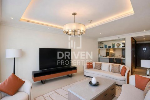 Appartement à The Address Residence Fountain Views, Downtown Dubai (Downtown Burj Dubai), Dubai, 2 chambres, 124.21 m², № 142641 - photo 3