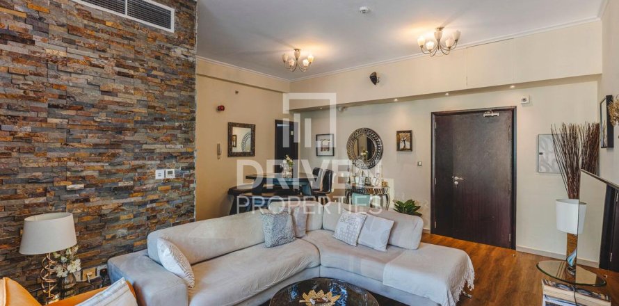 Квартира в DEC Towers, Дубай Марина, Дубай, 1 спальня, 76.46м², № 128332