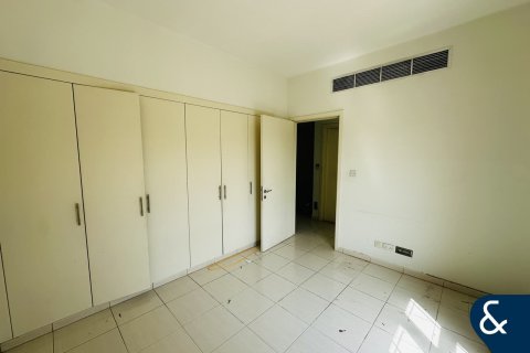Villa in Springs 11, The Springs, Dubai 3 bedrooms, 282 sq.m. № 75984 - photo 8