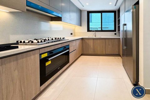 Снять в аренду таунхаус в Aura, Tilal Al Ghaf, Дубай: 4 спальни, 220м², № 46318 - фото 4