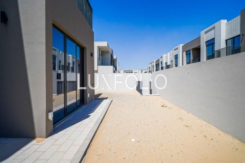 Villa à EMAAR South, Dubai South (Dubai World Central), Dubai, 4 chambres, 210 m², № 46317 - photo 4