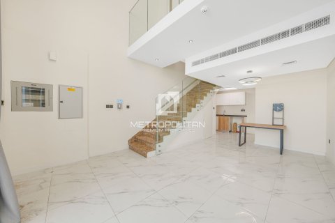 Adosado en Rukan, Dubai, 1 dormitorio, 65 m², № 74039
