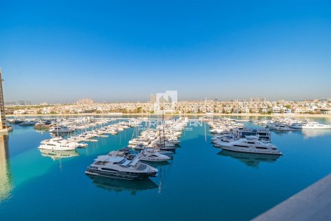Appartement à Tiara Residences, Palm Jumeirah, Dubai, 3 chambres, 211 m², № 74030 - photo 29