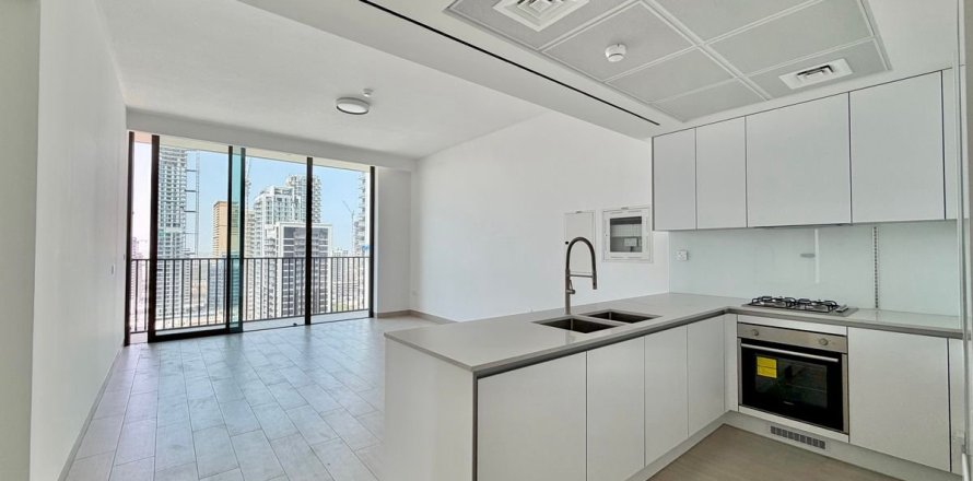 Apartment in Dubai 3 bedrooms, 121.3 sq.m. № 139104