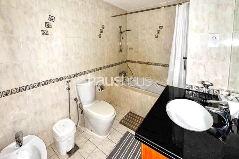 Apartment in The Waves, Dubai Marina, Dubai 1 bedroom, 79 sq.m. № 45124 - photo 7