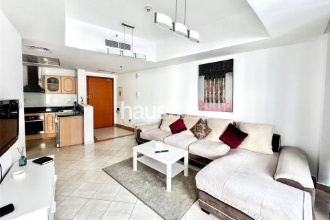 Apartment in The Waves, Dubai Marina, Dubai 1 bedroom, 79 sq.m. № 45124 - photo 2