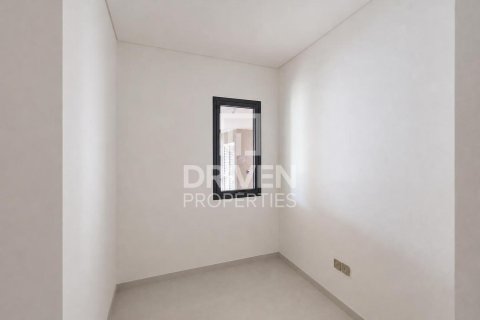 Снять в аренду виллу в Джабаль-Али, Дубай: 4 спальни, 670.02м², № 128349 - фото 12