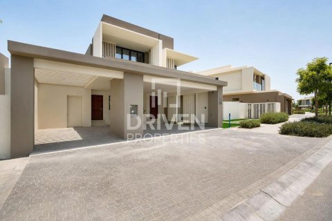 Снять в аренду виллу в Джабаль-Али, Дубай: 4 спальни, 670.02м², № 128349 - фото 23