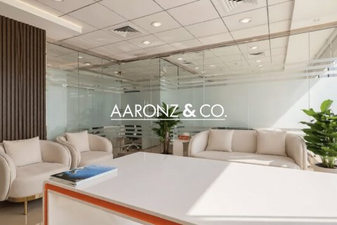Office in Business Bay, Dubai 61 sq.m. № 104630 - photo 9
