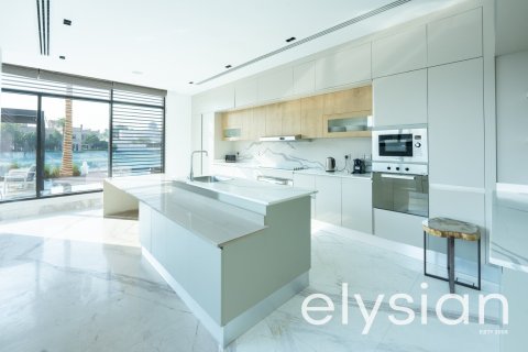 Villa en Signature Villas, Palm Jumeirah, Dubai, 8 dormitorios, 788 m², № 37964 - foto 7