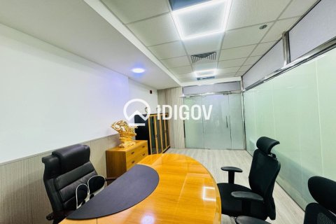 Снять в аренду офис в Бизнес-Бэе, Дубай: 108м², № 97434 - фото 3