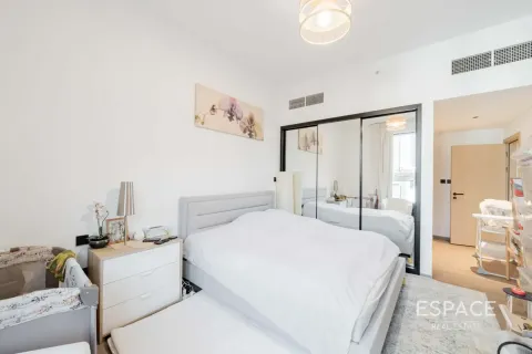Apartment in Jumeirah Village Circle, Dubai 2 bedrooms, 112 sq.m. № 122512 - photo 6