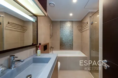 Apartment in Dubai Marina, Dubai 2 bedrooms, 124 sq.m. № 122445 - photo 8