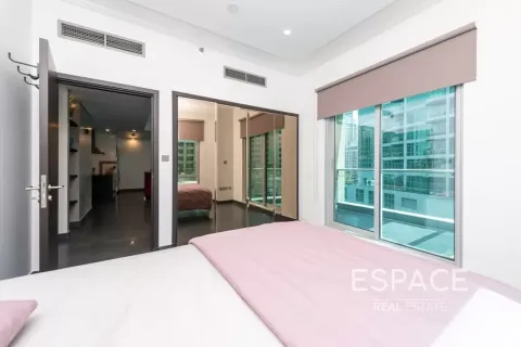 Apartment in Dubai Marina, Dubai 2 bedrooms, 124 sq.m. № 122445 - photo 10