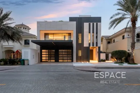 Villa à Palm Jumeirah, Dubai, 5 chambres, 711 m², № 122567