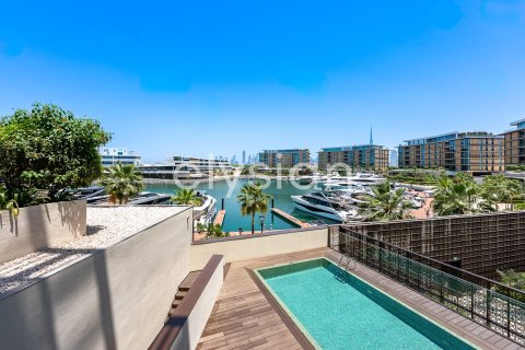 Квартира в Jumeirah Bay Island, Джумейра, Дубай, 2 спальни, 180м², № 38121