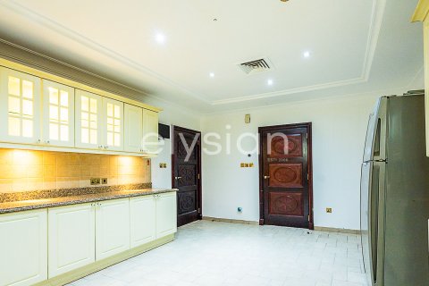 Снять в аренду виллу в Garden Homes, Пальма Джумейра, Дубай: 4 спальни, 689м², № 38116 - фото 20