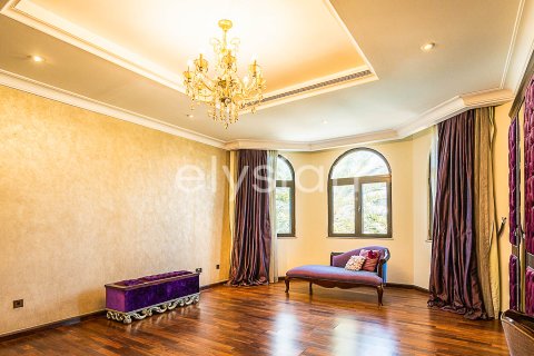 Снять в аренду виллу в Garden Homes, Пальма Джумейра, Дубай: 4 спальни, 689м², № 38116 - фото 24